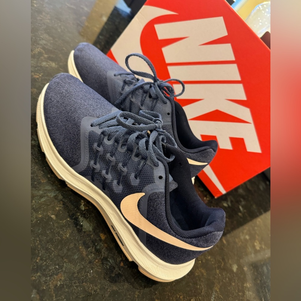 Nike Women’s Run Swift Running Shoe - image 1